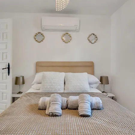 Villa Great Close To Bars, Restaurants And