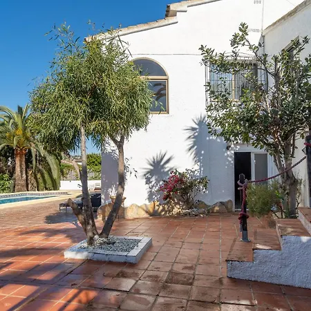 Great Close To Bars, Restaurants And Villa *